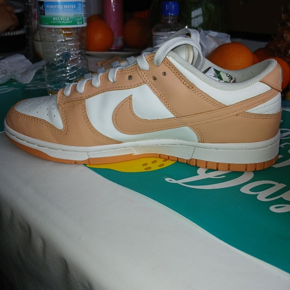 Shoes - Picture 5 of 8